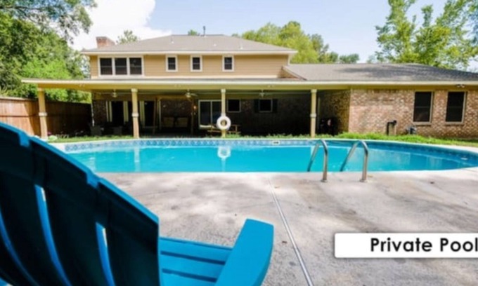 Conroe House | 24/7 Vacation Pool House Serene Wilderness