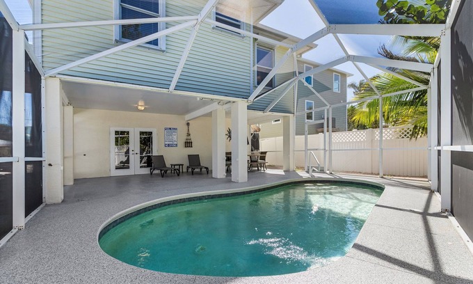 Fort Myers Beach House | 241 Palm Island: 3BR w/Heated Pool