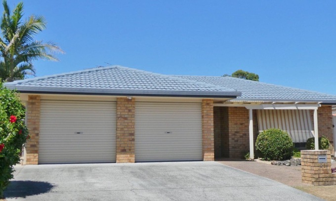 Yamba House | 25 Admiralty Court - Lifestyle Yamba
