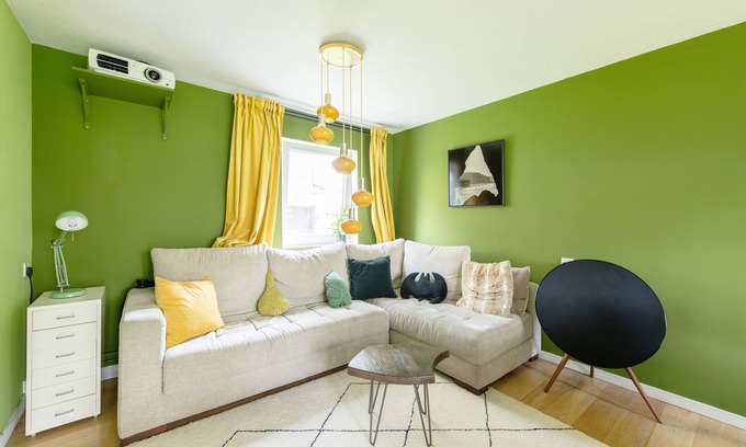 Chaucer Apartment | 25% OFF In December - Sleeps 4 - Tower Bridge Area