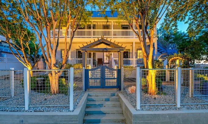 Marble Falls House | 25% Off Oct! Buchanan Ste, Downtown Marble Fall