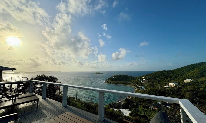 Estate Enighed Villa | 25% off October. Relax and fall asleep to the sound of the ocean! 🌊