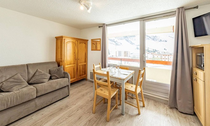 Saint-Francois-Longchamp Apartment | 27m² Studio in Saint-François-Longchamp, 6 pers, balcony, near slopes