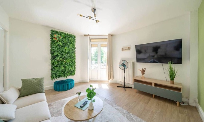 Homecourt Apartment | 29. Le Julie -Spacious - 5 pers' - 3 beds - Railway station 500m