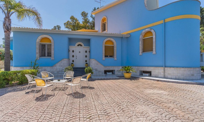 Oria House | 2981 Villa Colle Iris by BarbarHouse