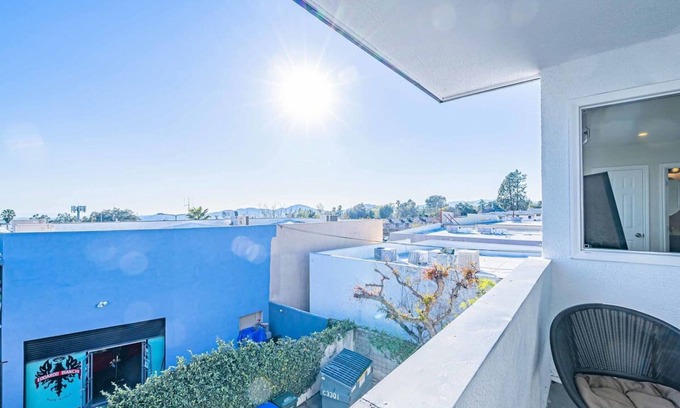 Altadena Apartment | 2b2b APT Close to Rose Parade and Pasadena Oldtown
