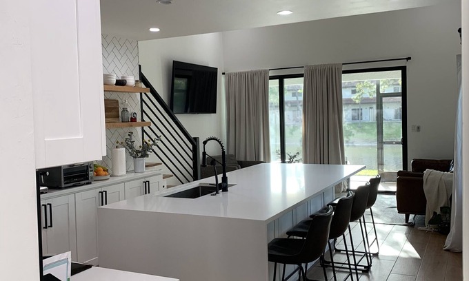 Bonita Springs Condo | 2B2B CONDO In BEACH AREA