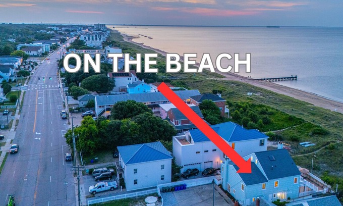 Bayview House | 2BD+Den: BeachAccess| KingBedsI FencedYard| DogsOk