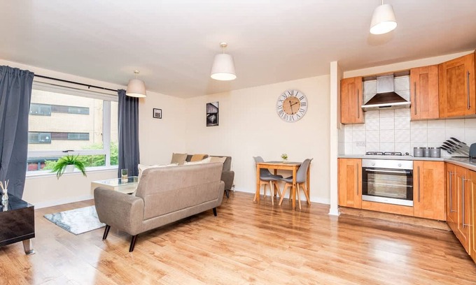 East End Apartment | 2bed Apartment-city Centre