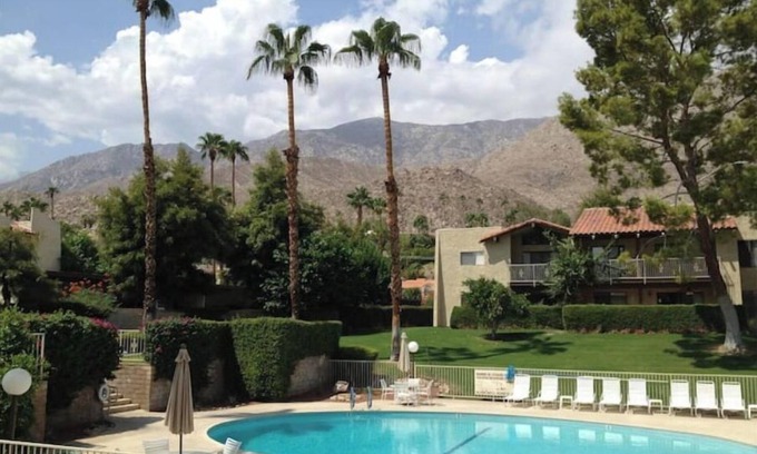Canyon Corridor Condo | 2BR+2BA 1st Floor End Unit PS Condo South End