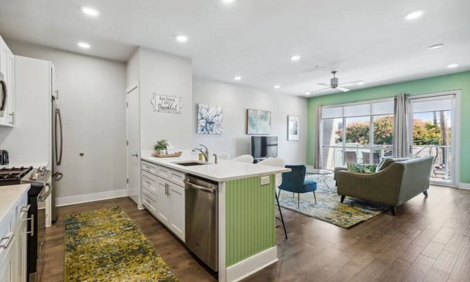 New Orleans Condo | 2BR/2BA Luxury Bywater Condo In New Orleans!