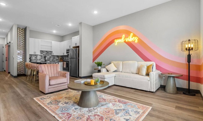 South Nashville Apartment | 2BR Apt - Parking & 8 Min to Broadway, Sleeps 6!