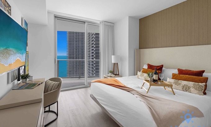 Hollywood South Central Beach Apartment | 2BR Apt with Amazing Ocean View Balcony & Pool