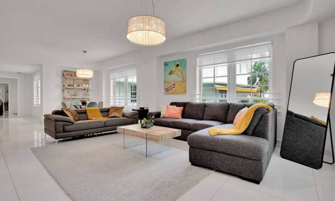 South Beach Apartment | 2BR Art Deco Retreat Steps Away from the Beach
