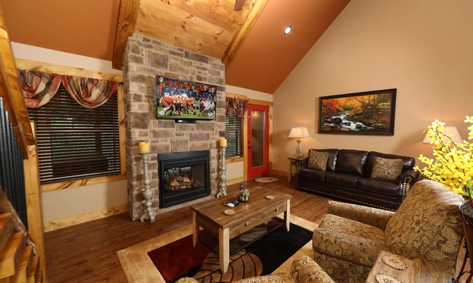 Gatlinburg Cabin | 2BR, Fireside jacuzzi in both bedrooms