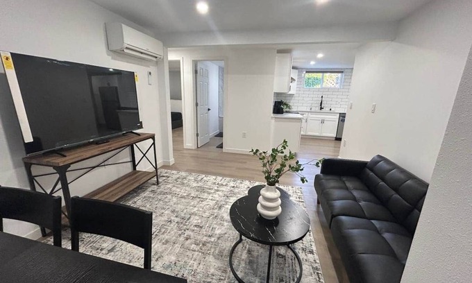 North Beacon Hill House | 2BR | Near Downtown + Airport Train + Stadiums + Light rail