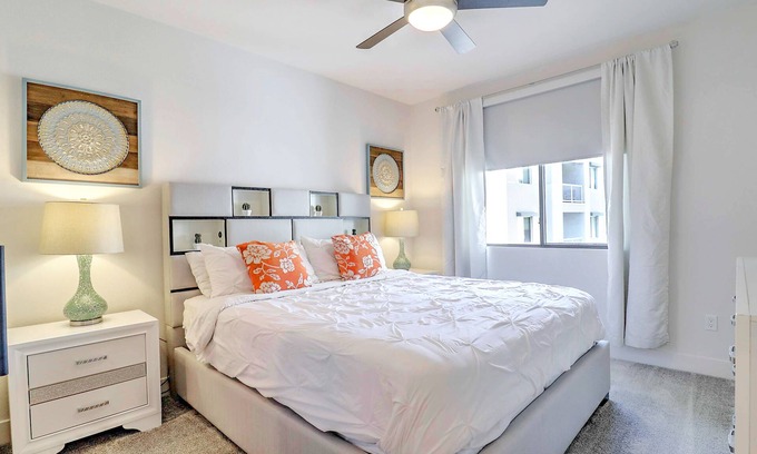 Thunderbird Industrial Airpark Condo | 2BR Prime Location | TPC Golf + Shop| Free Parking
