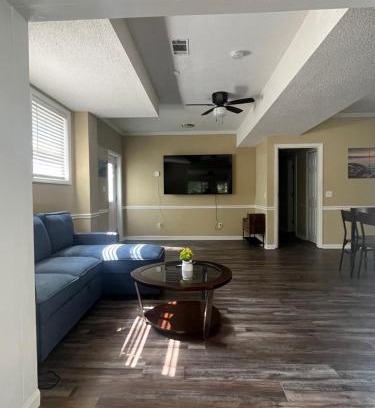 Dalton Apartment | 2BR private Duplex, quiet, central,remodeled