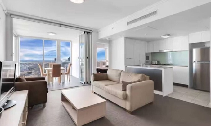 Brisbane Central Business District Apartment | 2BR Riverview Escape|FreeParking