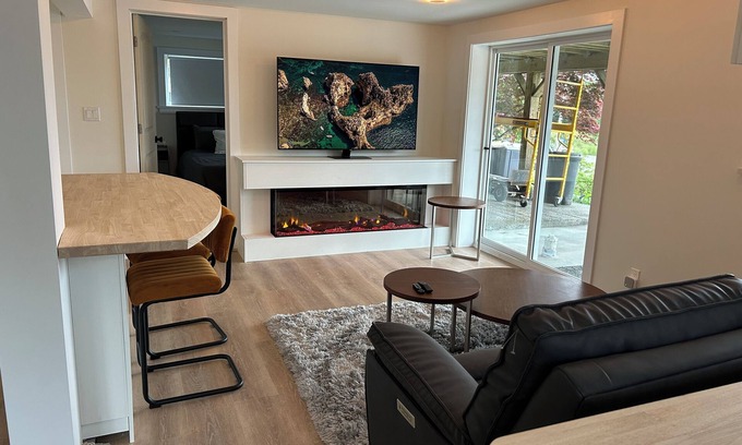 Port Edward House | 2BR Seaside Haven Retreat