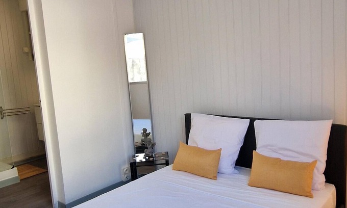 Pointe-a-Pitre Apartment | 2nd floor apartment right with terrace