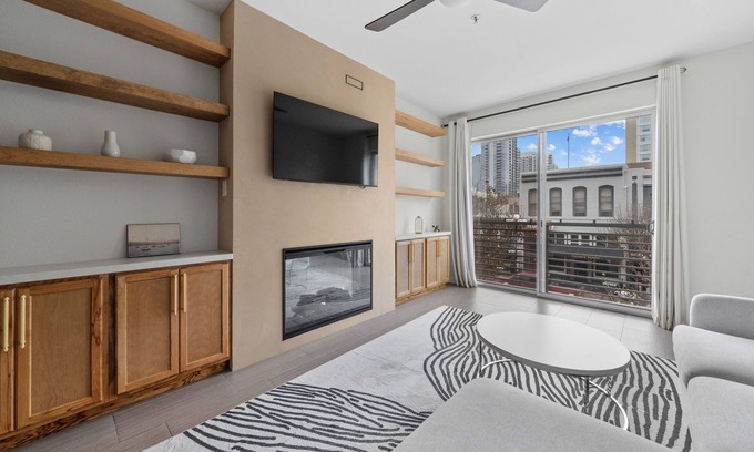 East Village Apartment | 2nd Floor Gaslamp Views on 5th Ave
