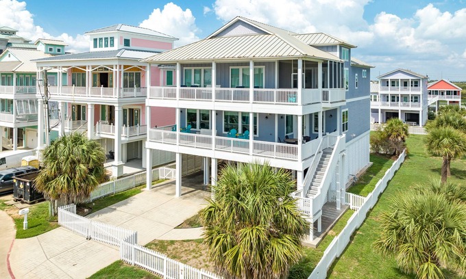 Beachside Village House | 2nd Row Dog Friendly Home w/Gulf views, 2 Decks, Screened Area