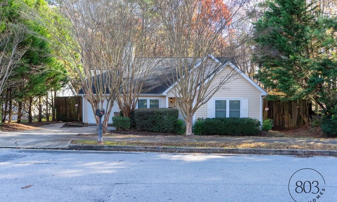 Rex House | 3/2 Pet Friendly-Mins from ATL