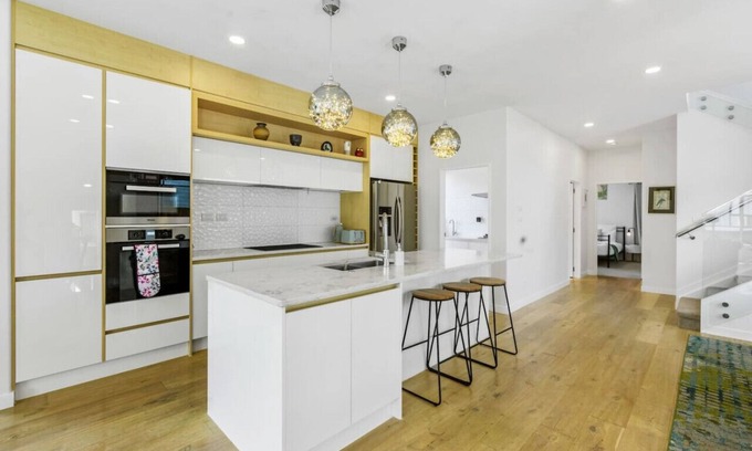 Hauraki House | 3/65 Francis Street, Hauraki, Auckland 0622, New Zealand
