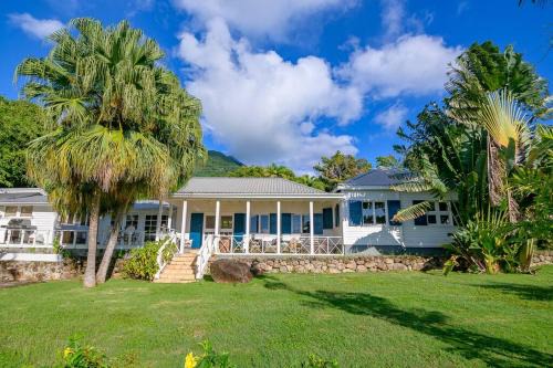 Frigate Bay House | 3 and a Half Seasons