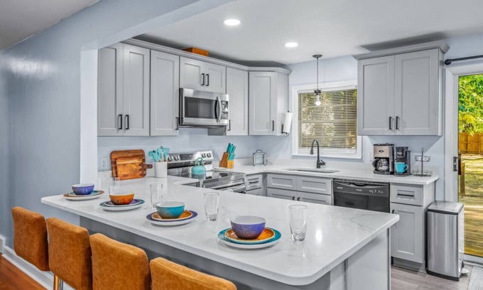High Point House | 3 Bdrm Close to Downtown High Point & Dog Friendly