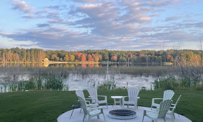 Mancelona Cabin | 3 Bdrm Home on Lake Harold in Lakes of the North. Centrally located to up North
