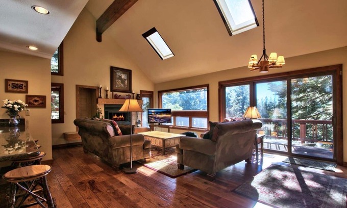 Incline Village House | 3 Bears Lodge, a 4 Bedroom, 3.5 Bath Room. Spacious, Rustic Golf Course Home