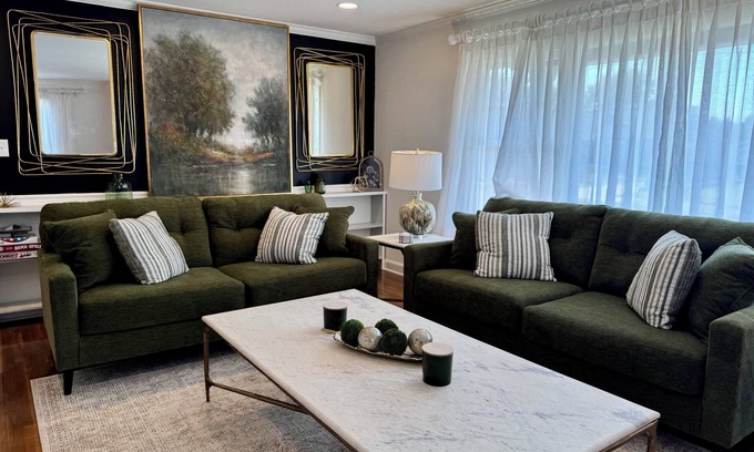 Tuscaloosa House | 3-bed, 3-bath home - 2 miles from Bryant Denny Stadium. Perfect for football!