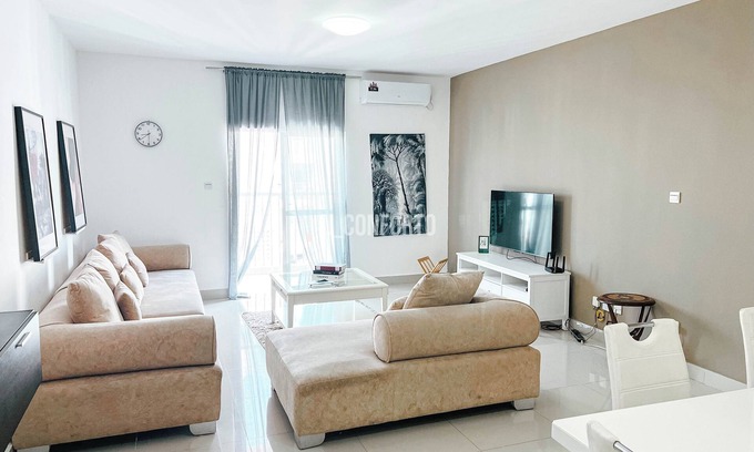 Belas Apartment | 3-Bed Apartment - Sleeps 6 - Free Parking