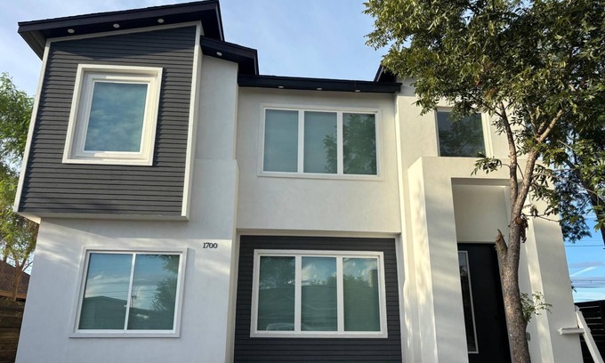 McAllen Apartment | 3 Bed Apt near La Plaza Mall and Airport