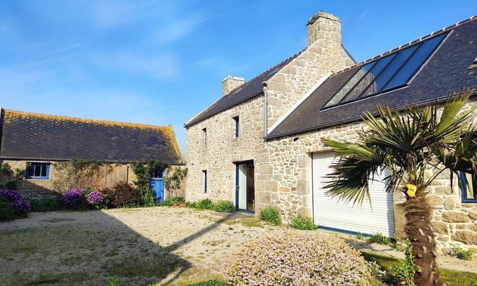 Plouneour-Brignogan-Plages House | 3 bedroom house fully equiped,with large garden