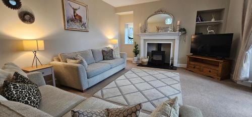 Scaniport House | 3 Bed House near Loch Ness