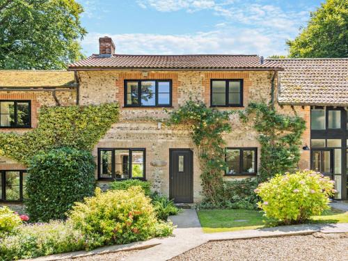 Maiden Newton House | 3 Bed in Abbotsbury 92414