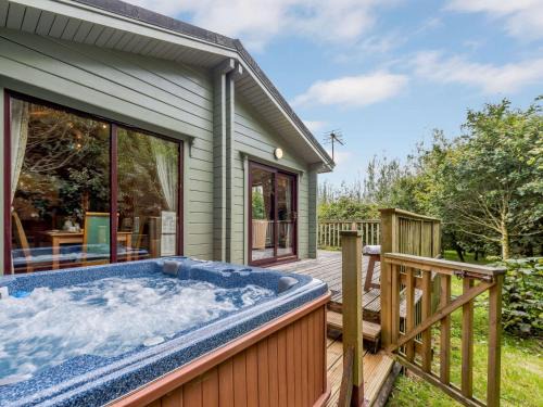 Bideford House | 3 Bed in Clovelly 85290