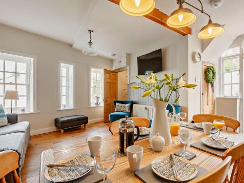 Eastbourne House | 3 bed in Eastbourne EHC47