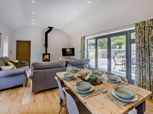 Hartland House | 3 Bed in Hartland 91183