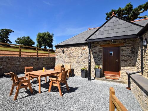 Launceston House | 3 Bed in Launceston 57287