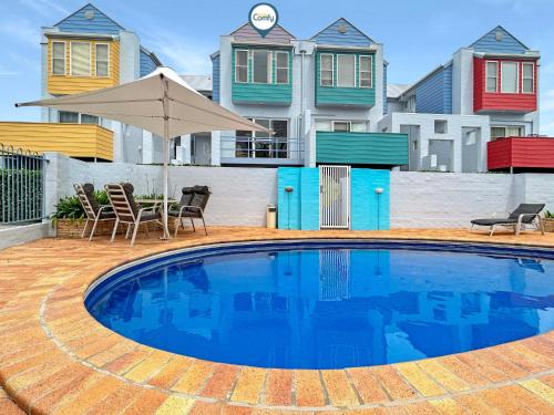 Batemans Bay House | 3-Bed with Alfresco Dining & Pool in Batemans Bay