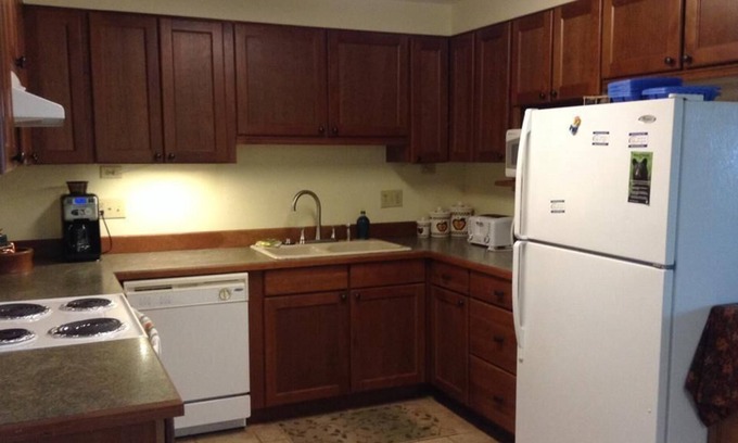 Sitka House | 3 bedroom, 1 bathroom, sleeps up to 6