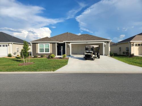 Leesburg House | 3 Bedroom 2 Bath Designer