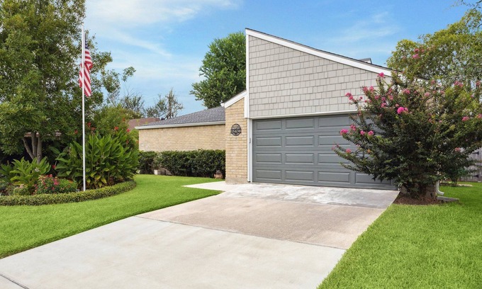 Clear Lake House | 3-bedroom 2 bath house in Clear Lake