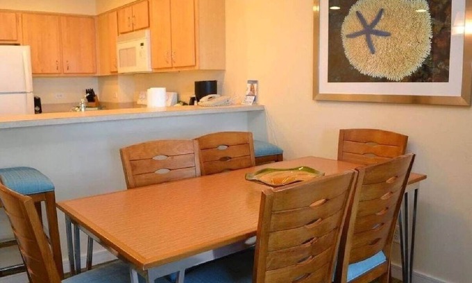 Seaside Condo | 3 bedroom 2 bath located right on beach!