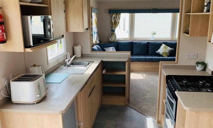 Weymouth House | 3 Bedroom (8 person) Haven Littlesea, Caravan
