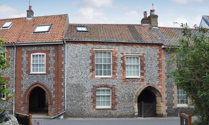 Cley next the Sea Cottage | 3 bedroom accommodation in Cley-next-the-Sea